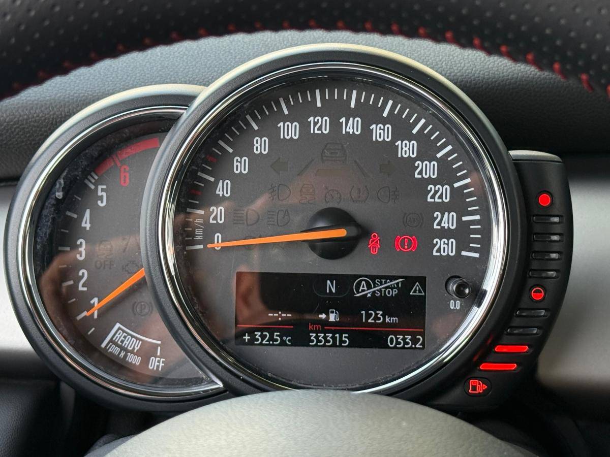 mini-cooper-2015-diesel-1496cc