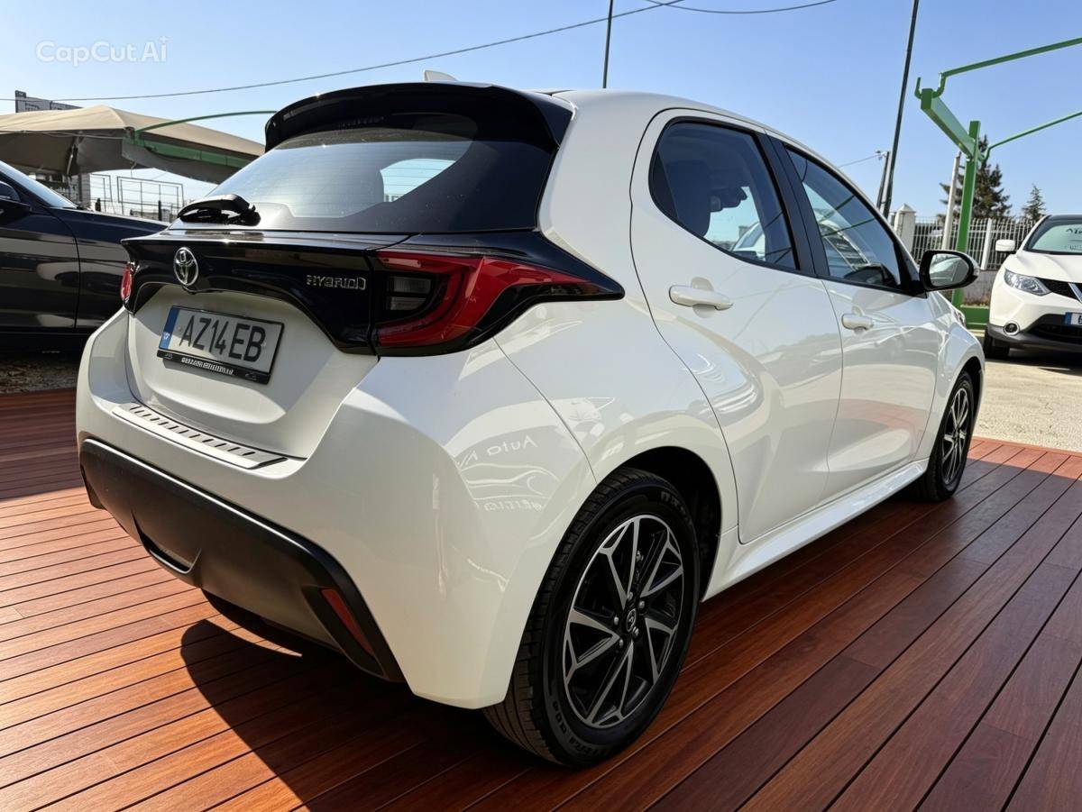 toyota-yaris-2022-hibrido-a-gasolina-1490cc