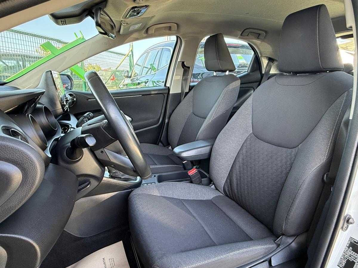 toyota-yaris-2022-hibrido-a-gasolina-1490cc