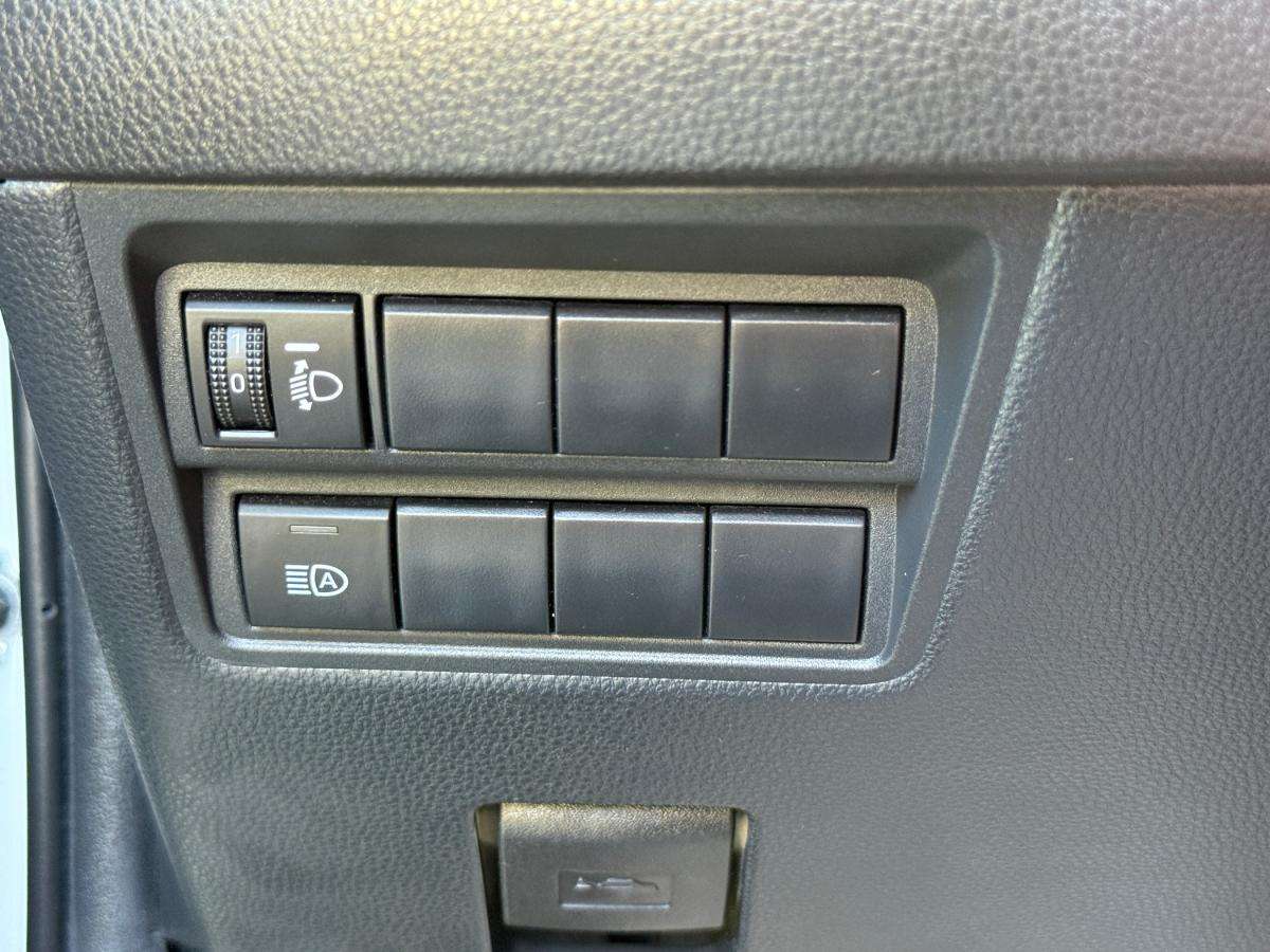 toyota-yaris-2022-hibrido-a-gasolina-1490cc