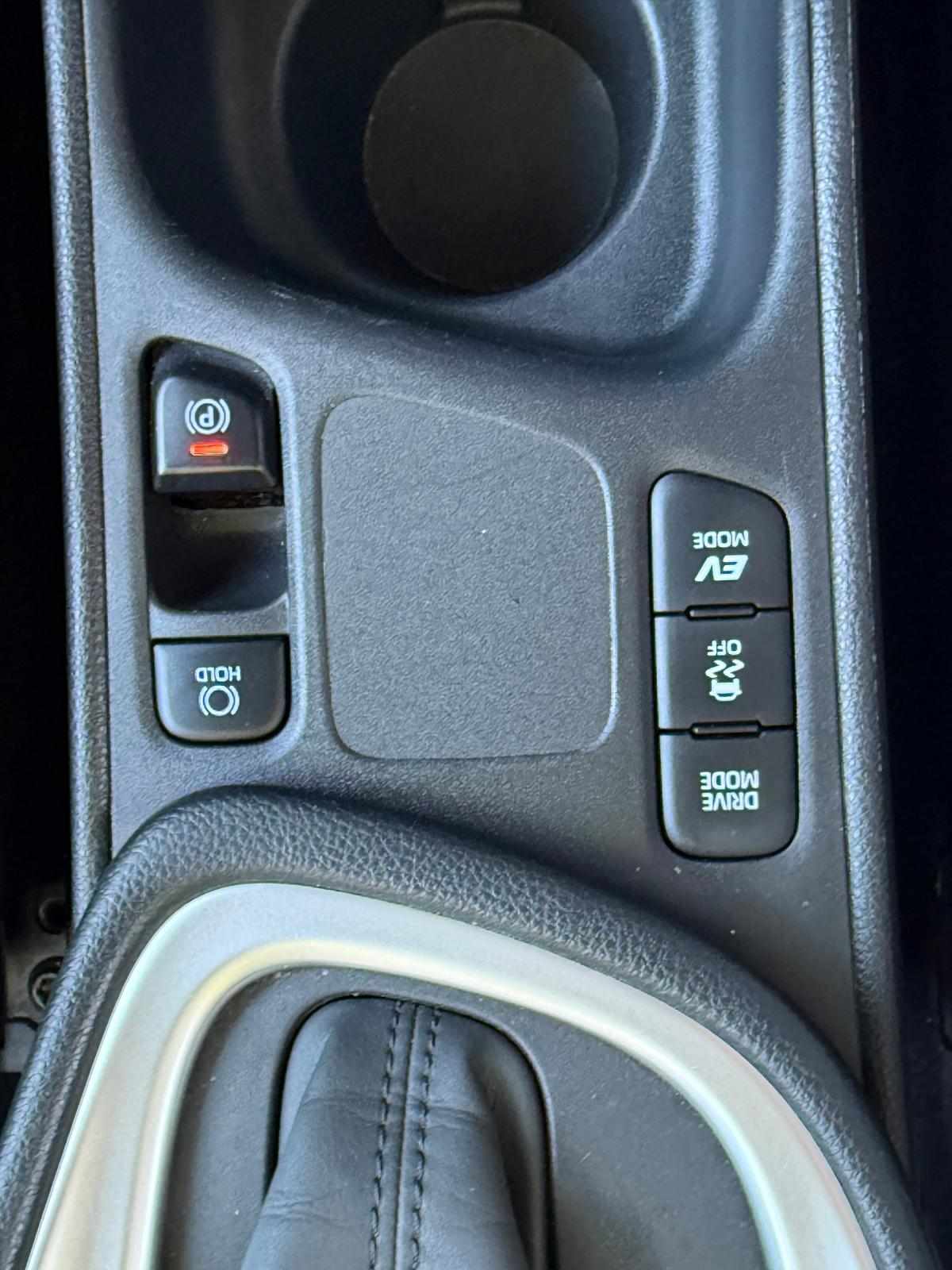 toyota-yaris-2022-hibrido-a-gasolina-1490cc