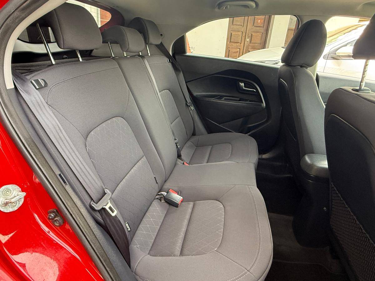 kia-rio-2017-gasolina-1396cc