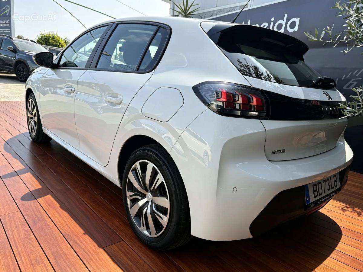 peugeot-208-2023-diesel-1499cc