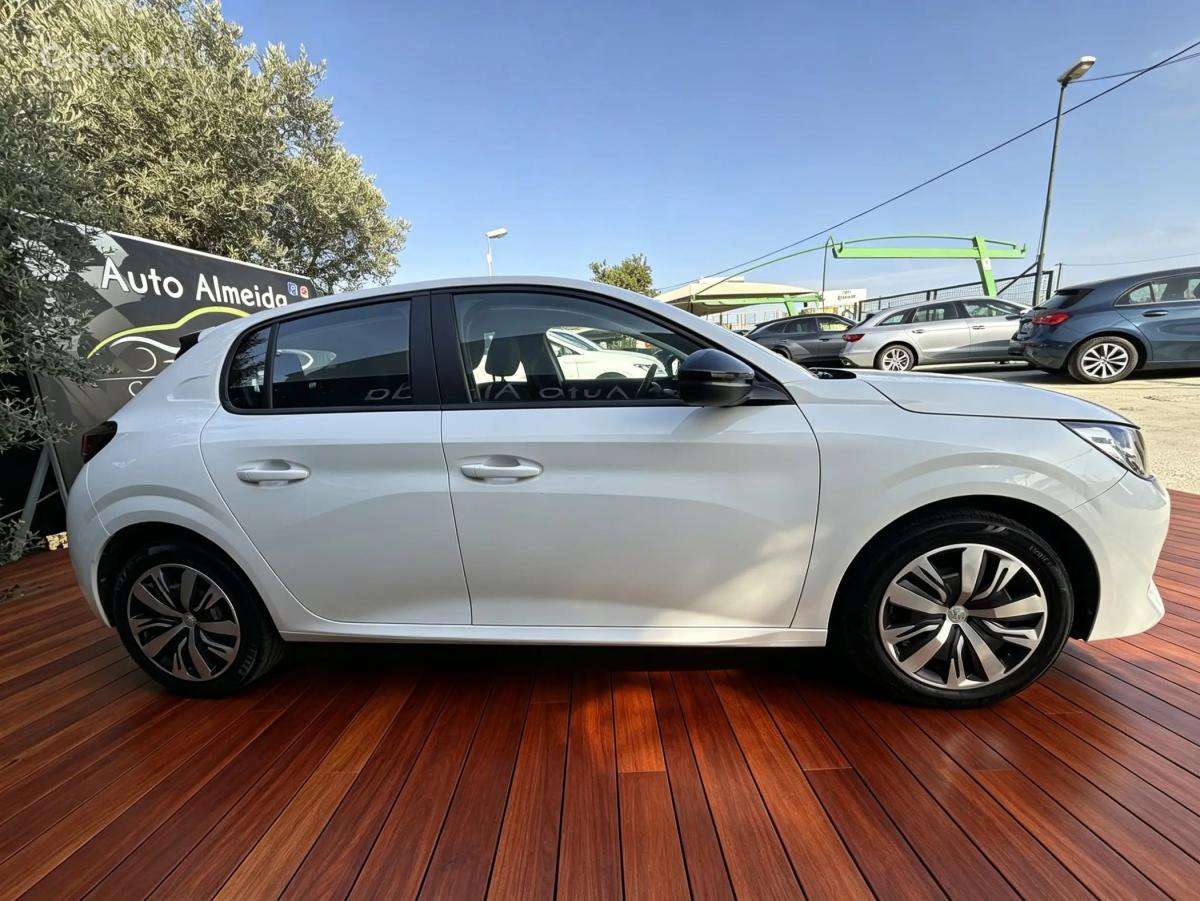 peugeot-208-2023-diesel-1499cc