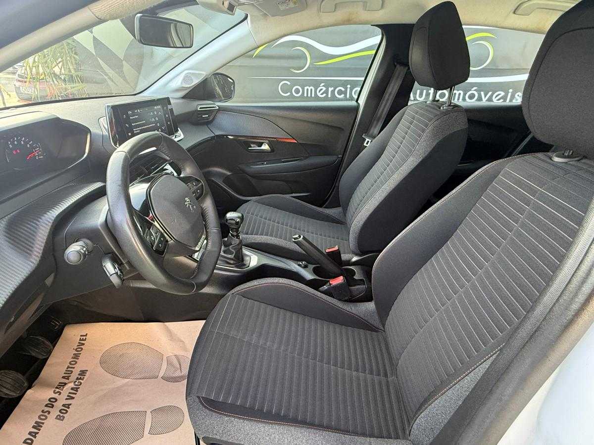 peugeot-208-2023-diesel-1499cc
