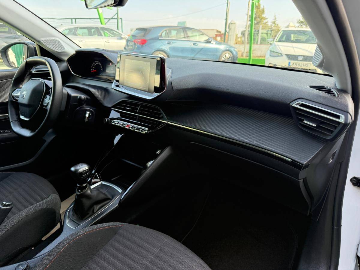 peugeot-208-2023-diesel-1499cc
