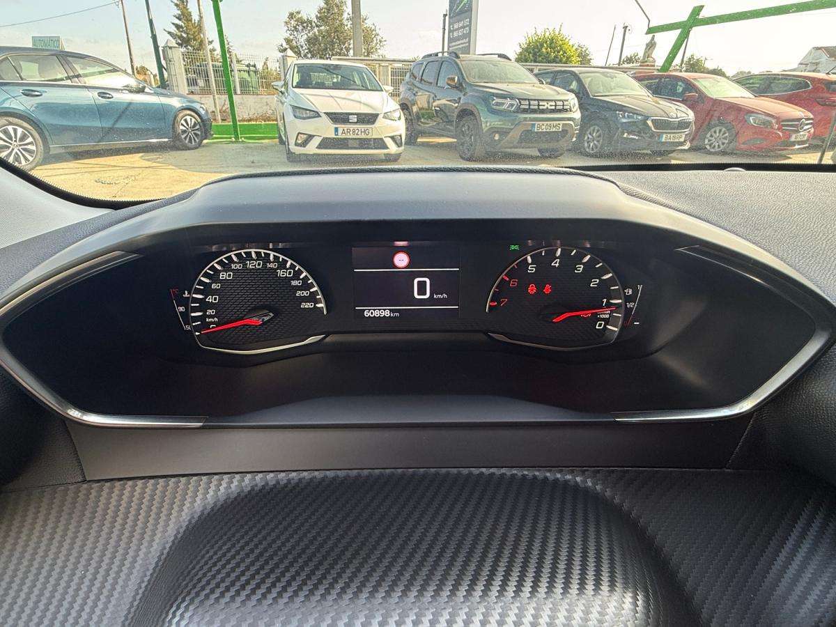 peugeot-208-2023-diesel-1499cc