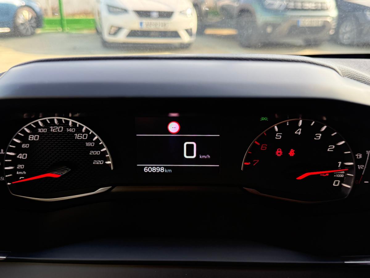 peugeot-208-2023-diesel-1499cc