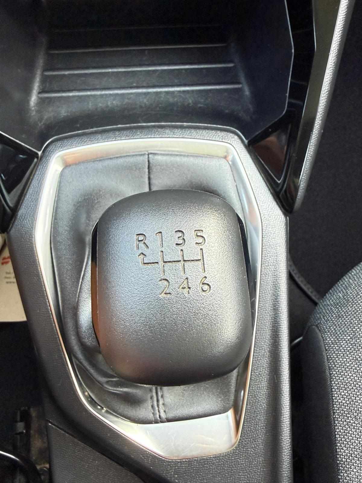 peugeot-208-2023-diesel-1499cc