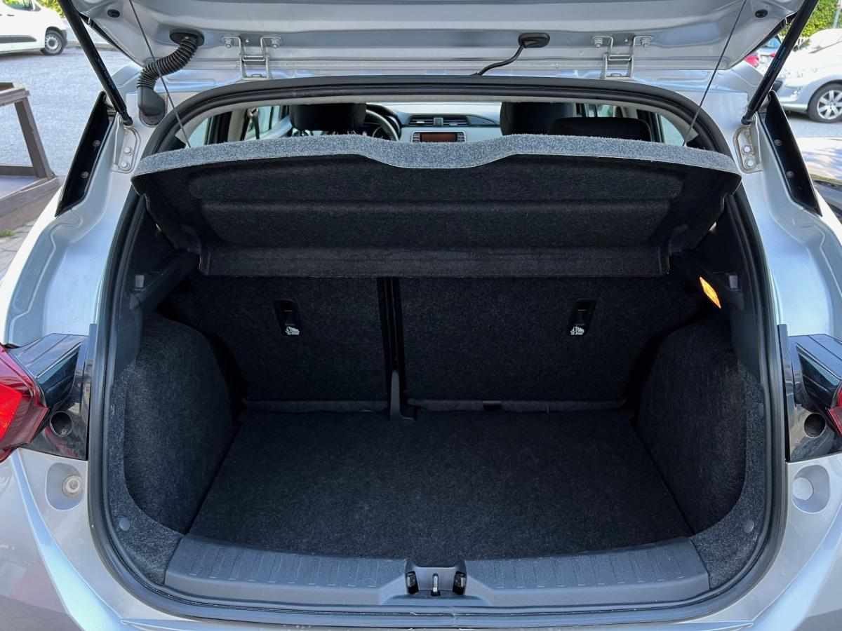 nissan-micra-1-0-acenta-2022-gasolina-1000cc