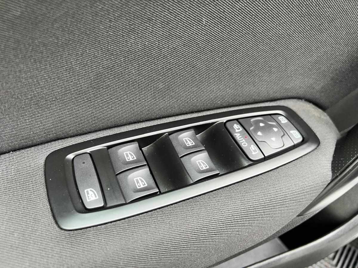 renault-megane-1-5-dci-2018-diesel-1461cc