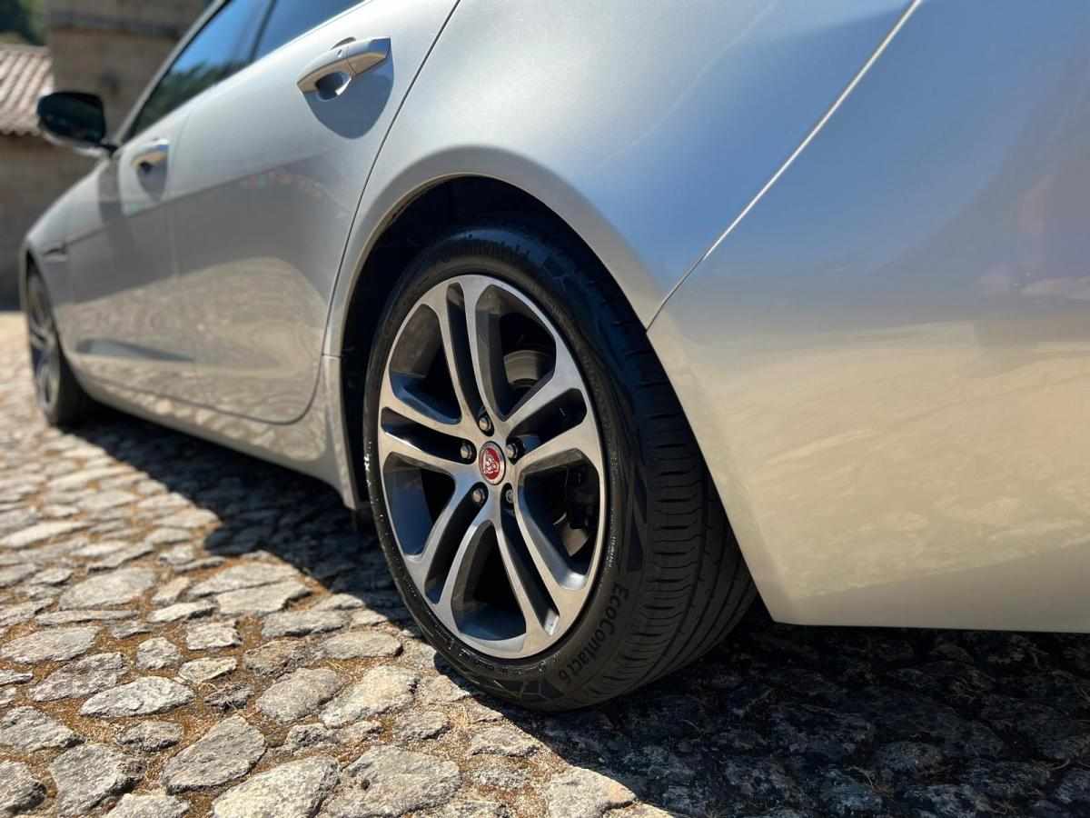 jaguar-xe-20d-2016-diesel-1999cc