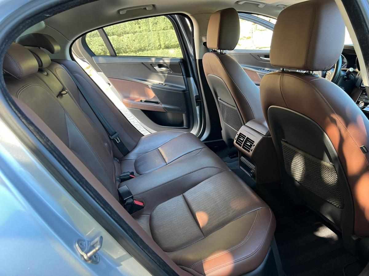 jaguar-xe-20d-2016-diesel-1999cc