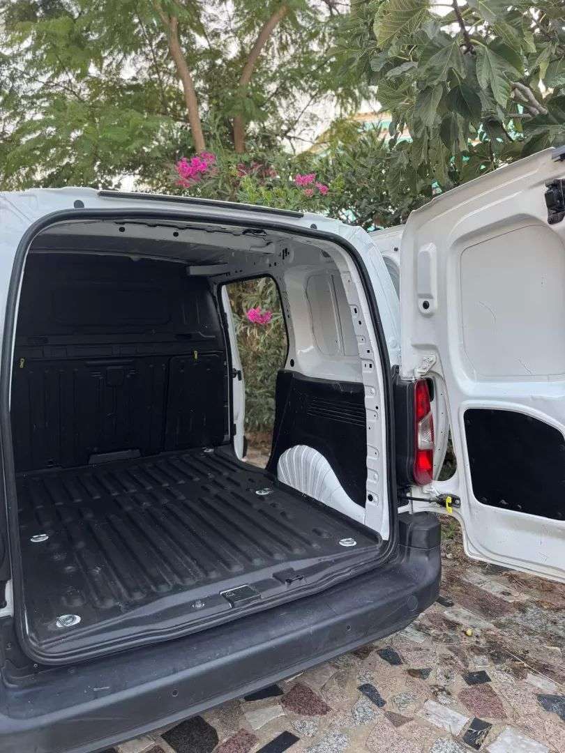 peugeot-partner-2019-diesel-1560cc