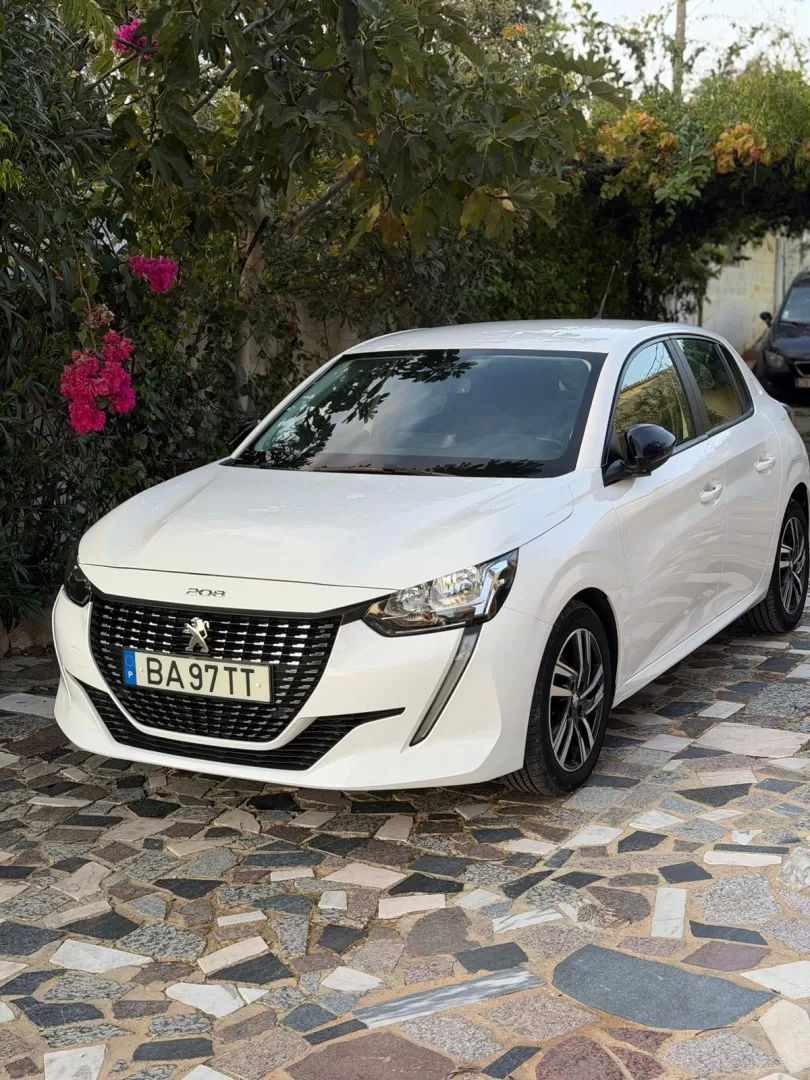 peugeot-208-2023-gasolina-1199cc