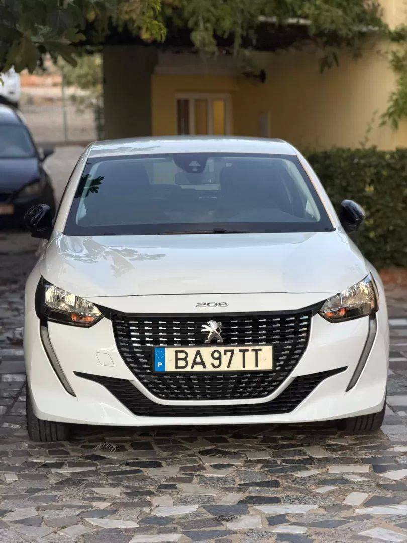peugeot-208-2023-gasolina-1199cc