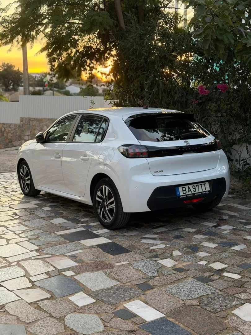peugeot-208-2023-gasolina-1199cc