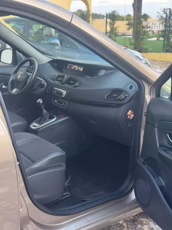 renault-grand-scenic-2015-diesel-1461cc