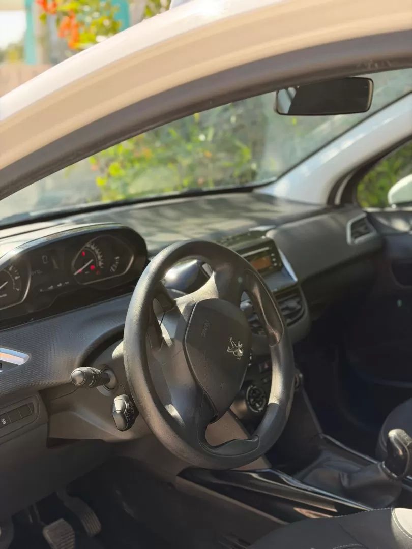 peugeot-2008-2016-gasolina-1199cc