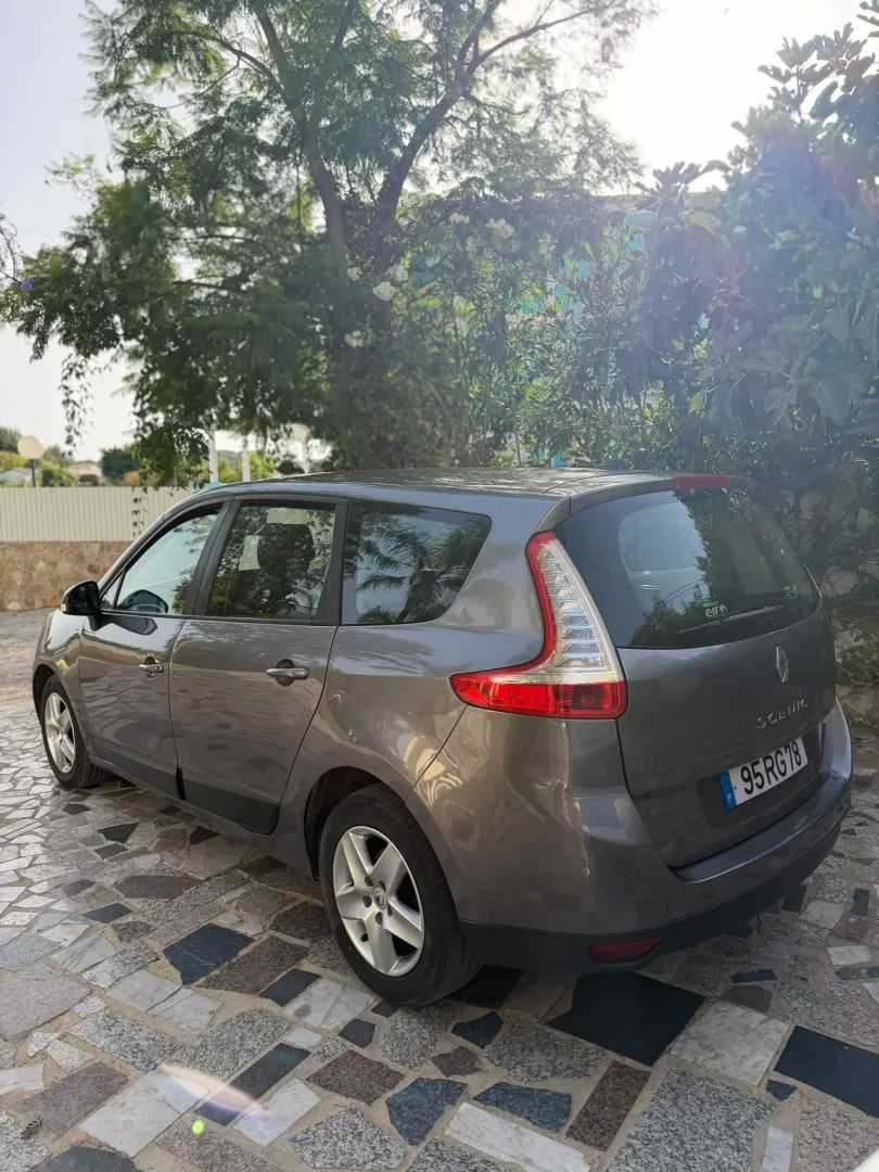 renault-scenic-2012-diesel-1461cc