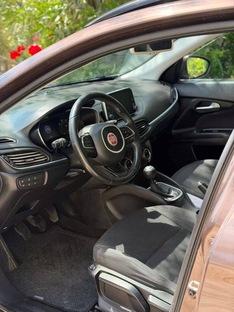 fiat-tipo-station-wagon-2016-diesel-1598cc