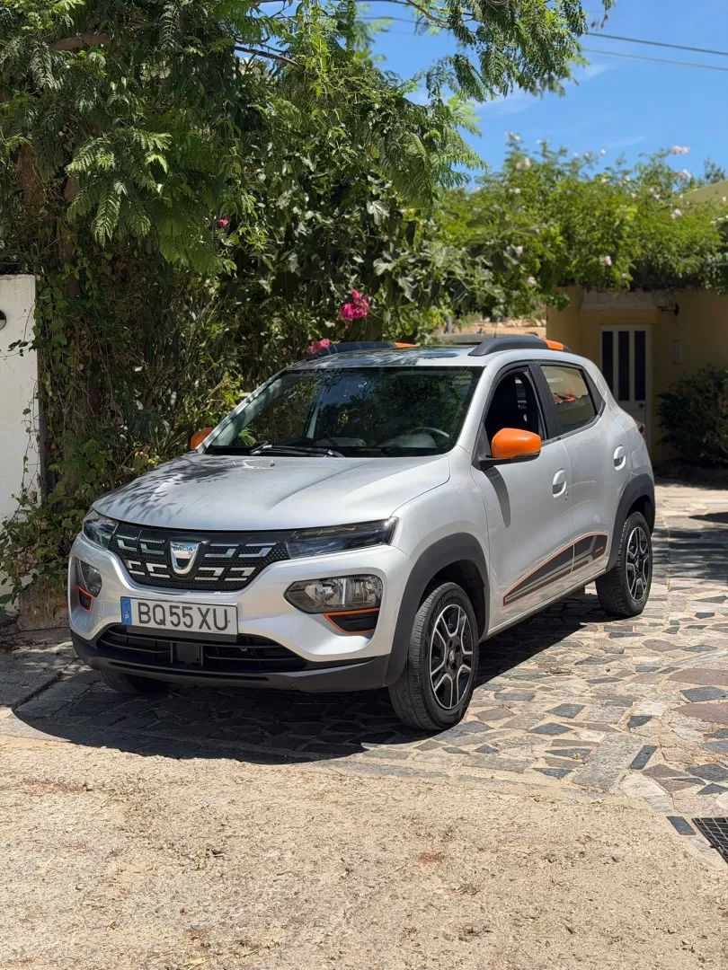 dacia-spring-2022-eletrico-200cc