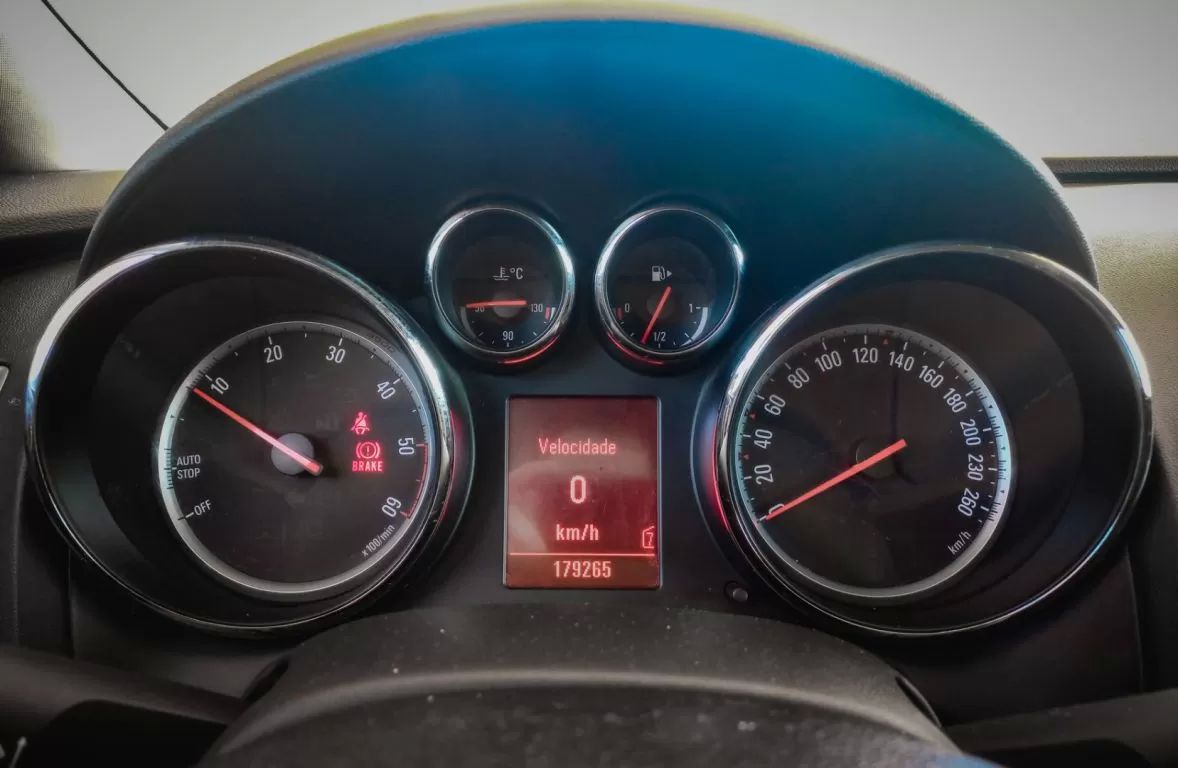 opel-astra-2011-diesel-1248cc