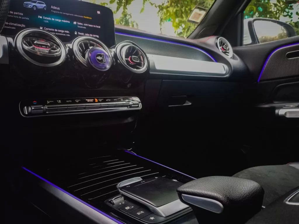 mercedes-benz-eqb-2022-eletrico-200cc