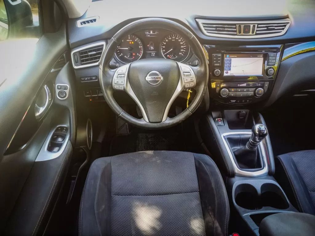 nissan-qashqai-1-5-dci-115cv-2015-diesel-1461cc