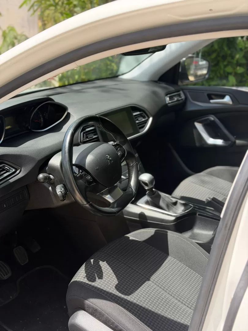 peugeot-308-2019-diesel-1499cc