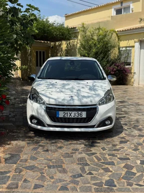 peugeot-208-2019-gasolina-1199cc