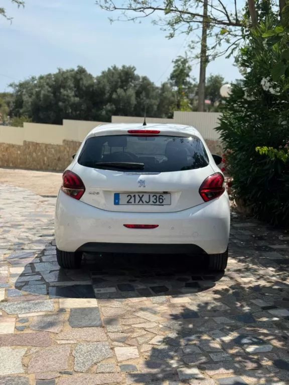 peugeot-208-2019-gasolina-1199cc