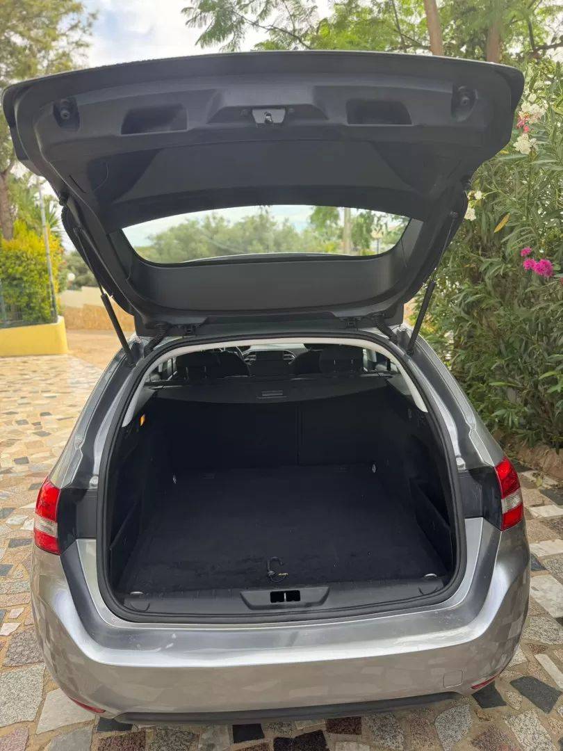 peugeot-308-sw-2014-diesel-1560cc