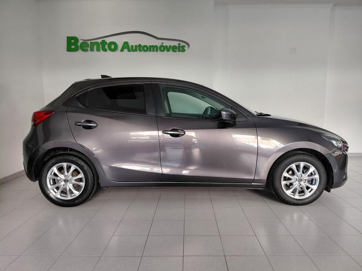 mazda-2-2018-gasolina-1496cc
