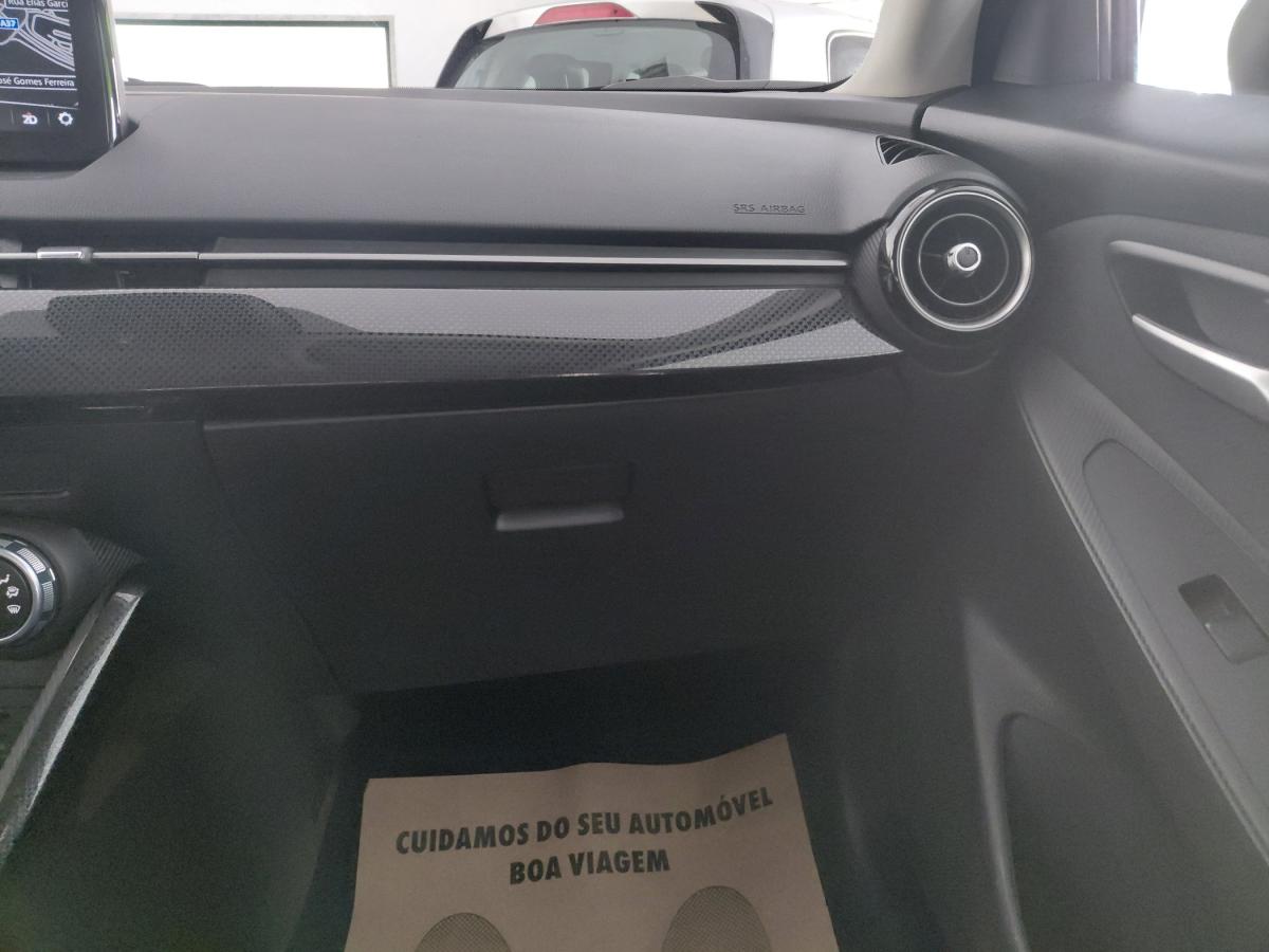 mazda-2-2018-gasolina-1496cc