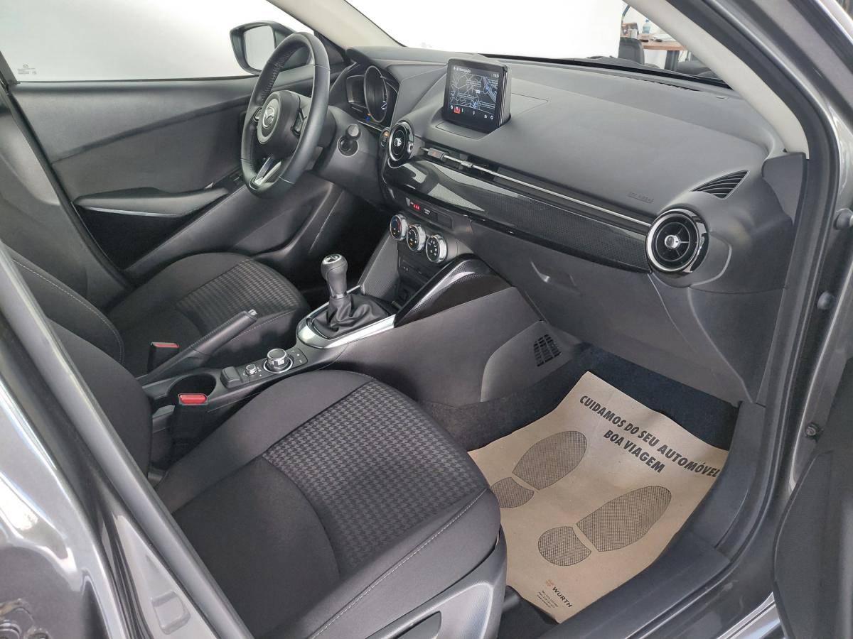 mazda-2-2018-gasolina-1496cc