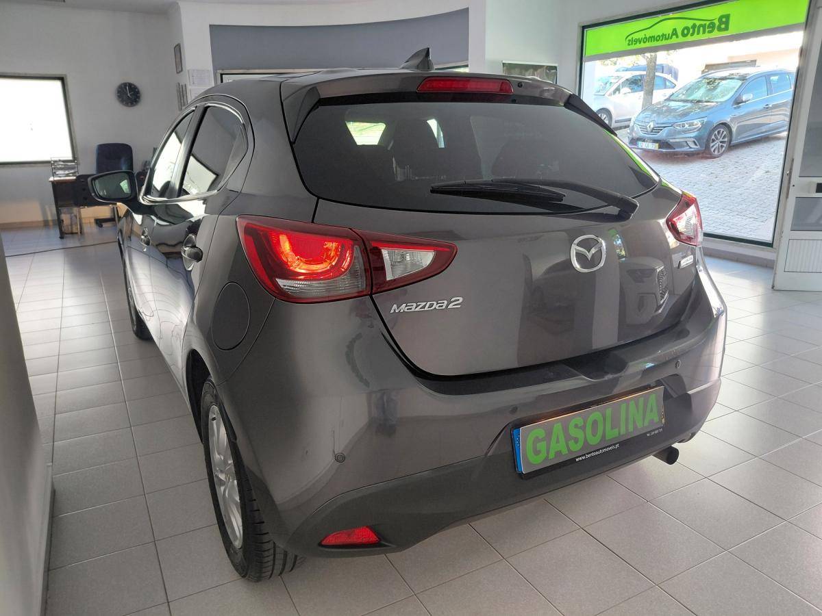 mazda-2-2018-gasolina-1496cc