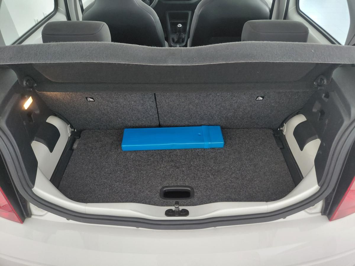 volkswagen-up-2016-gasolina-999cc
