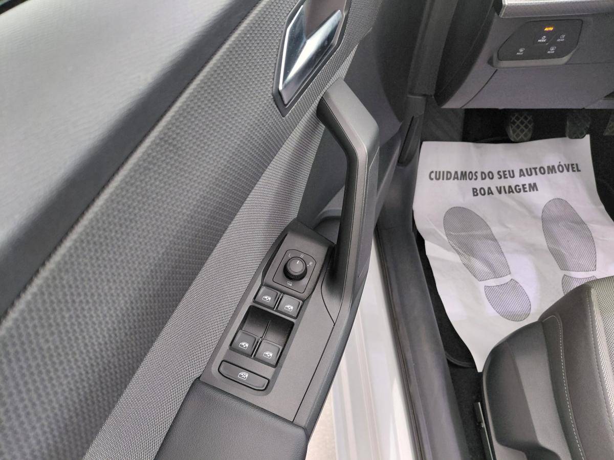 seat-leon-st-2022-gasolina-999cc
