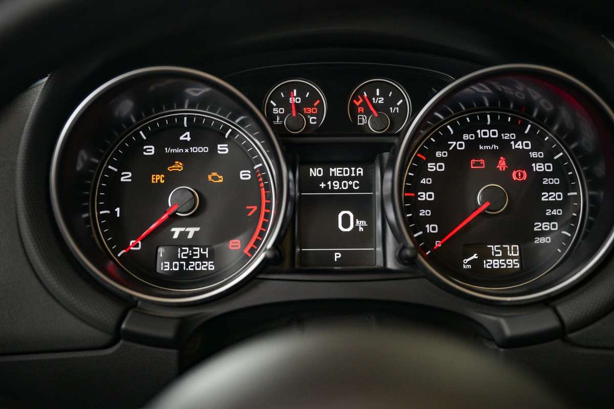 audi-tt-2014-gasolina-1798cc