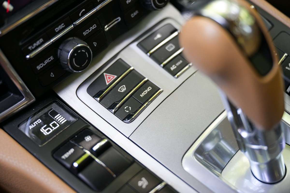 porsche-panamera-2011-hibrido-a-gasolina-2995cc