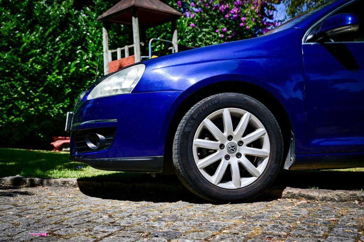 volkswagen-golf-variant-2008-diesel-1968cc