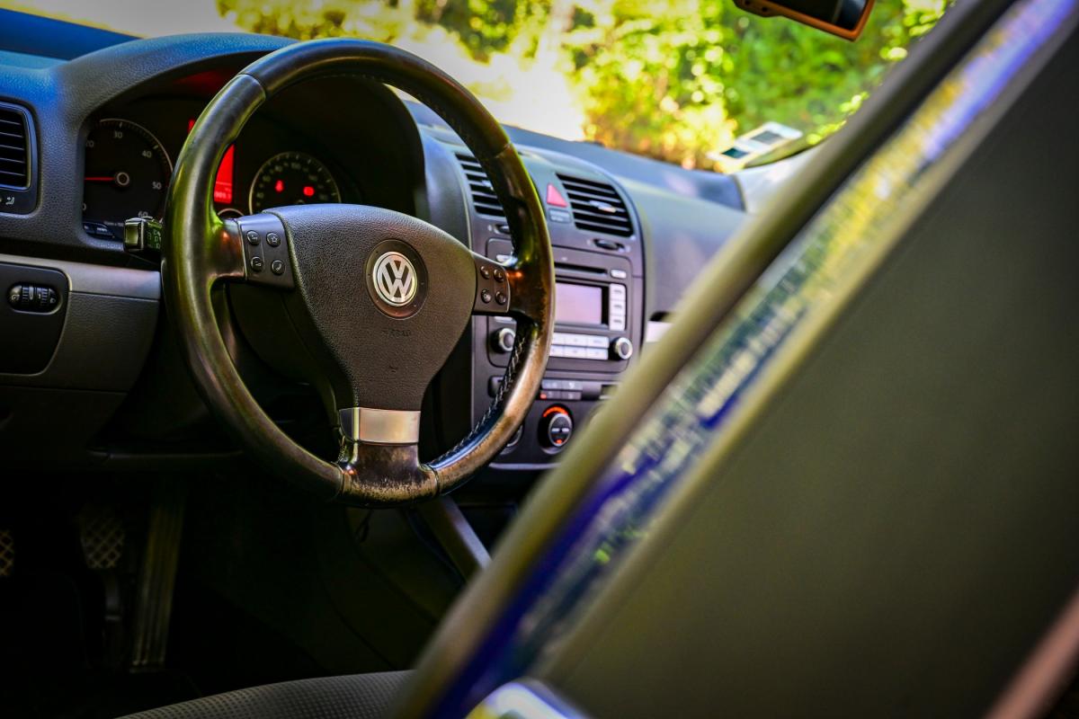 volkswagen-golf-variant-2008-diesel-1968cc