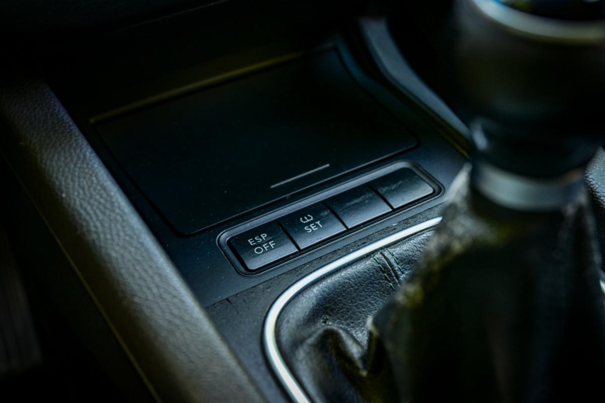 volkswagen-golf-variant-2008-diesel-1968cc