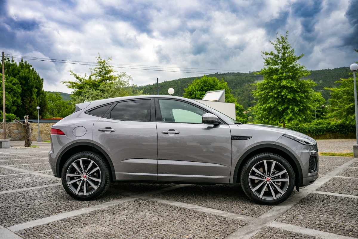 jaguar-e-pace-2023-hibrido-a-gasolina-1498cc