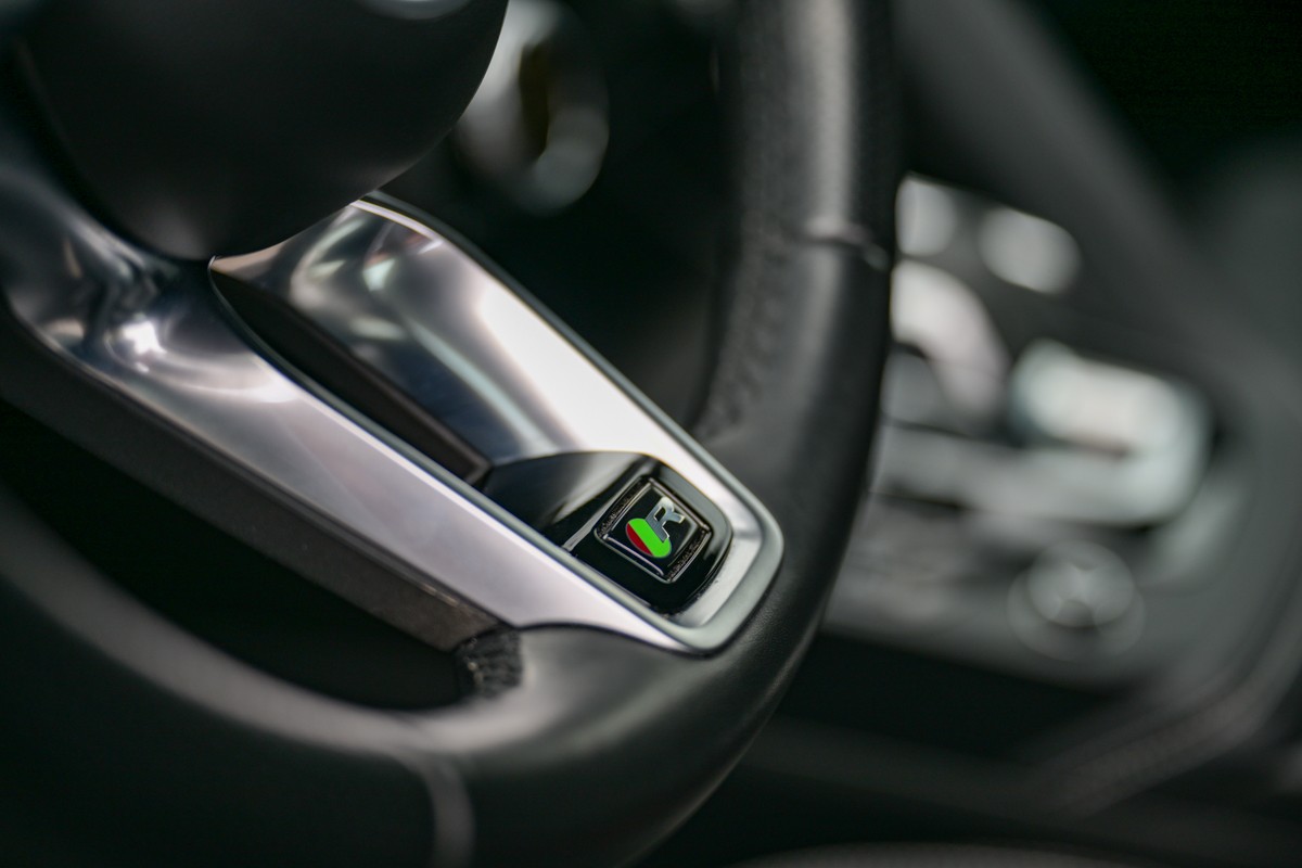 jaguar-e-pace-2023-hibrido-a-gasolina-1498cc