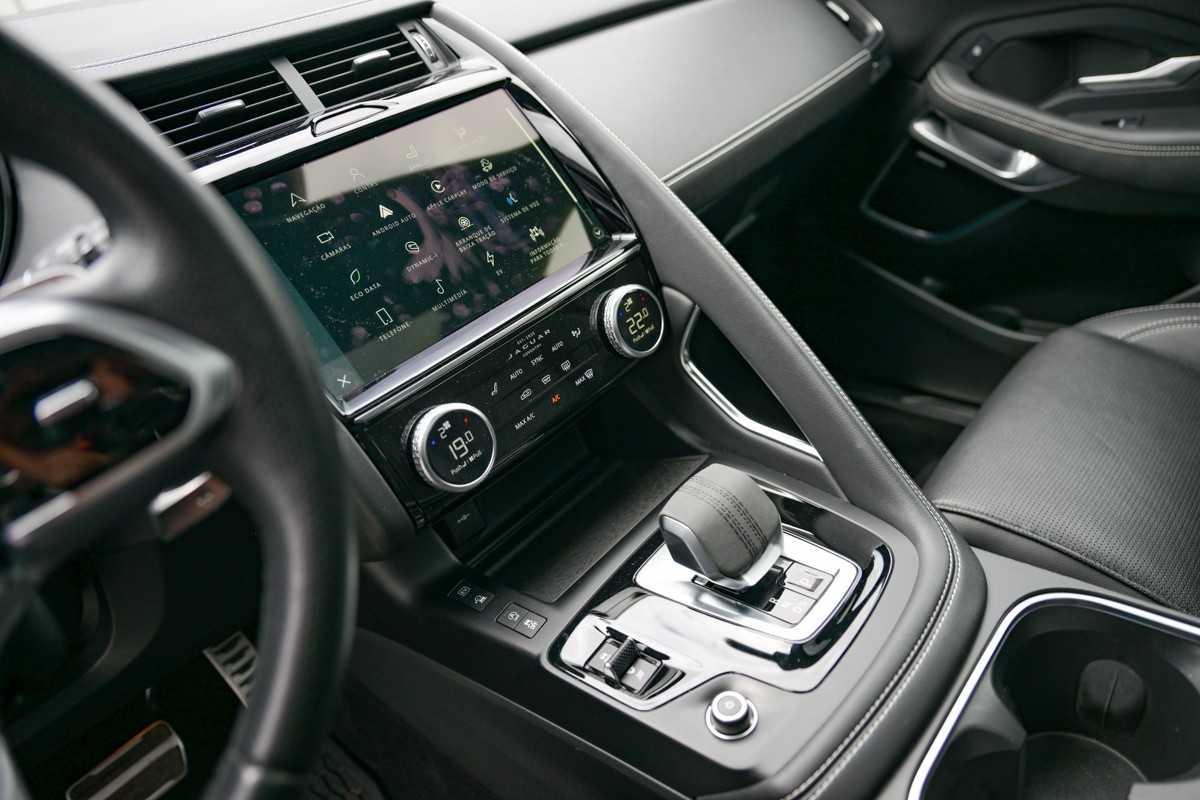 jaguar-e-pace-2023-hibrido-a-gasolina-1498cc