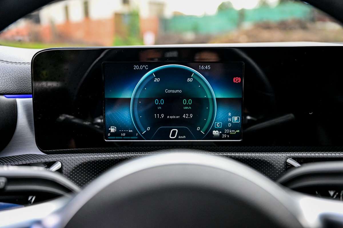mercedes-benz-cla-2020-hibrido-a-gasolina-1332cc