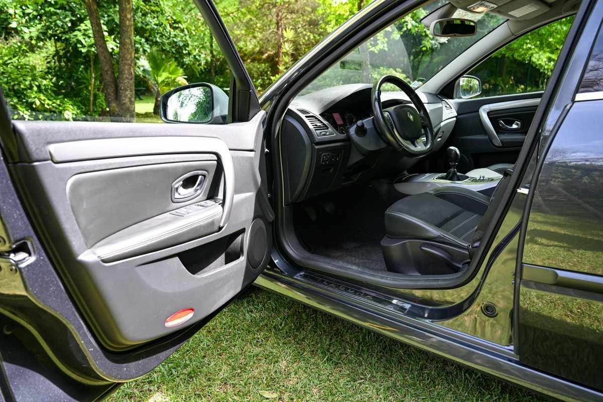 renault-laguna-break-2014-diesel-1995cc