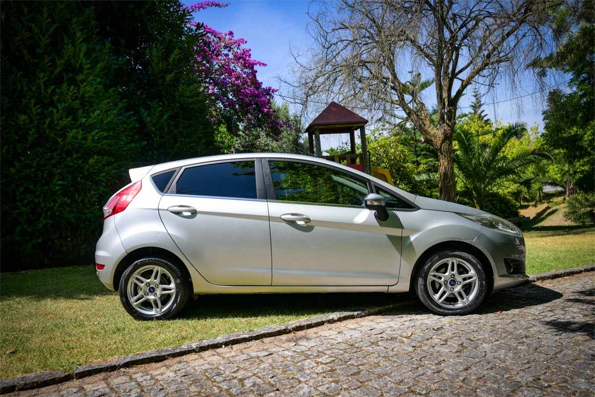 ford-fiesta-2015-gasolina-998cc